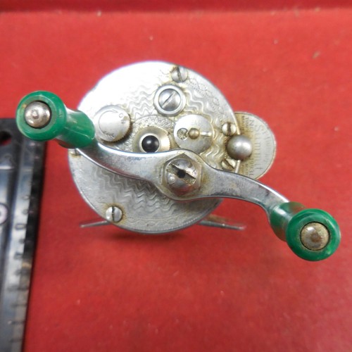 Vintage Pflueger Summit 1993 Fishing Reel - 第 4/11 張圖片