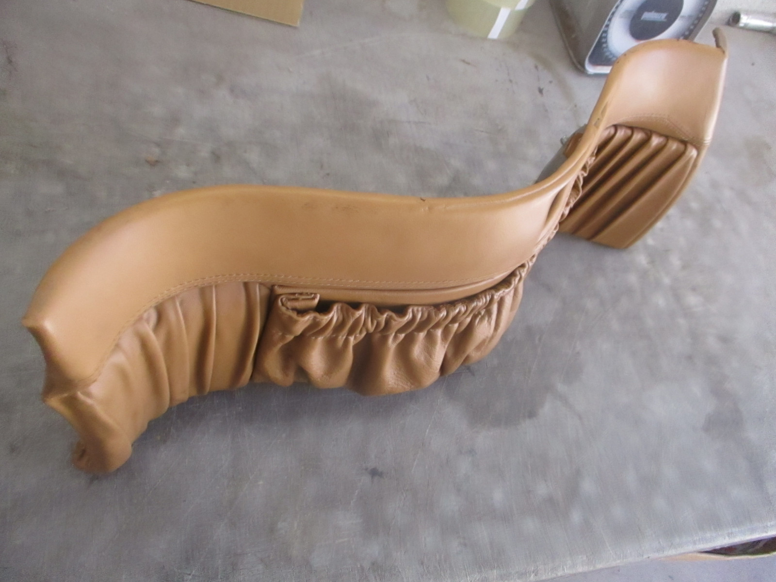 Driver Rear STORAGE Panel Chyrsler Maserati TC 89 90 91