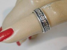 Embossed Flower  Leaf Sterling Silver 6mm sz 5.5 Band Ring 3.5 gr. 8b 126