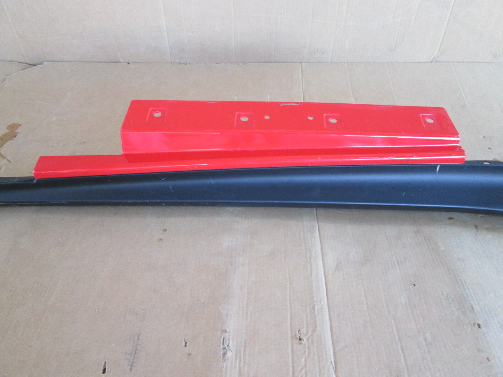 Ferrari F12 Berlinetta LH Rocker Panel / Side Skirt # 84306400 