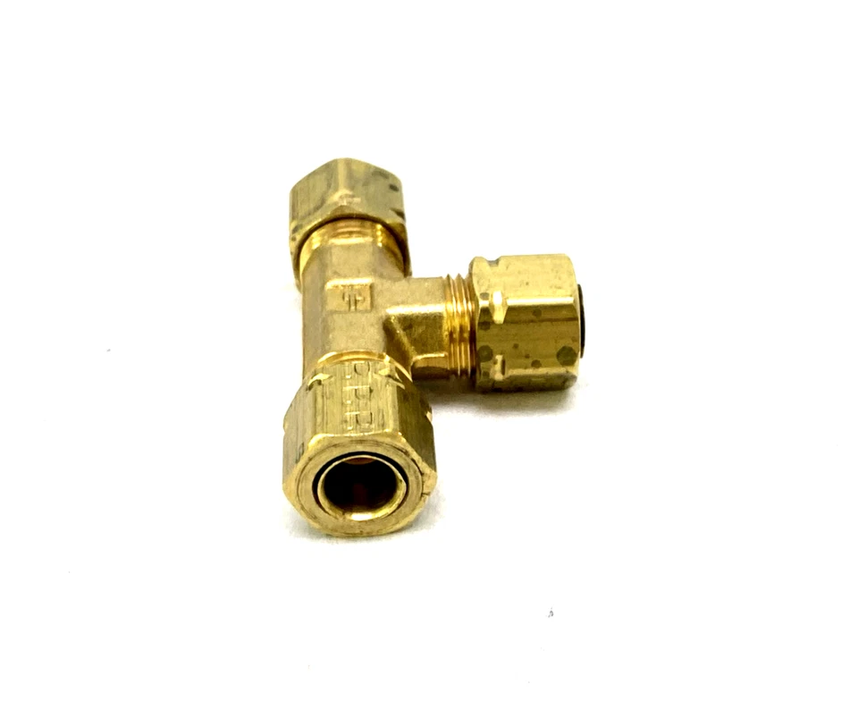 Parker 164CA-4 Brass Compression Tee Fitting, 1/4" Tube O.D. LOT OF 16 - Image 4 of 4