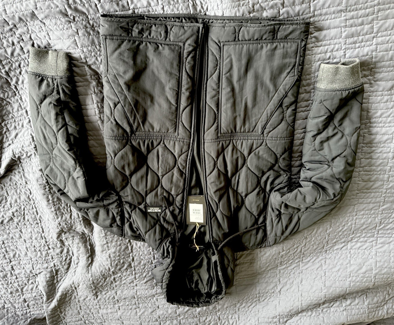 Men's Burton snow Mallet Hooded Jacket Size Medium - True Black BNWT rrp £180 image 4