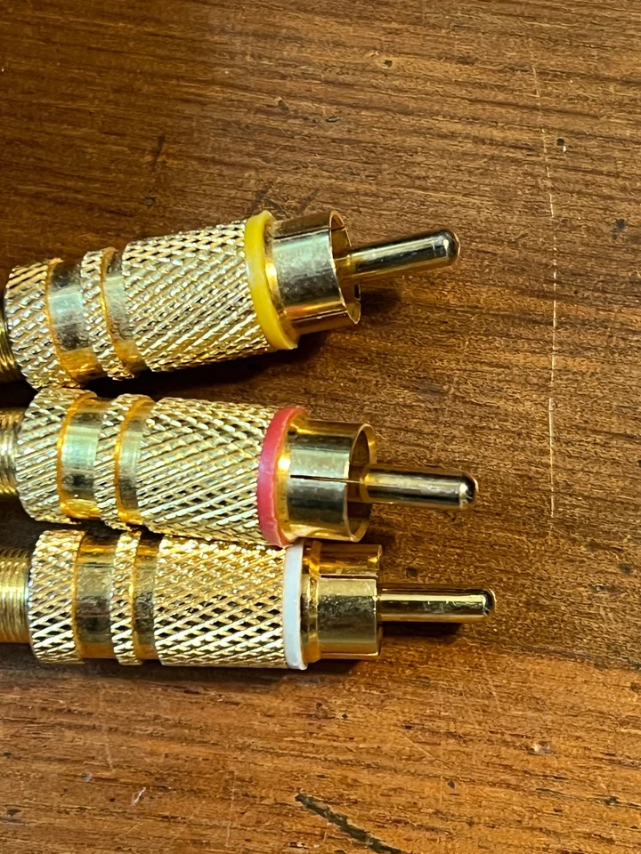 Composite 3-RCA cable, High Performance, Gold Connectors w/Strain Relief, 3ft - Image 2 of 4