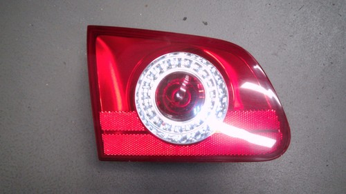 Heckleuchte Rückleuchte innen Links 3c9945093 VW Passat Variant 2.0 TDI DPF Bj