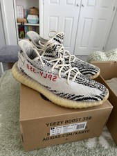 Scarpe da ginnastica Adidas Yeezy Boost 350 V2 bianche e nere taglia 9,5