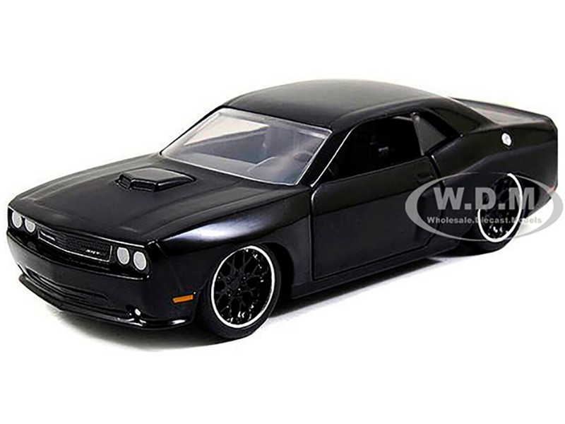 DOM'S DODGE CHALLENGER SRT8 BLACK 