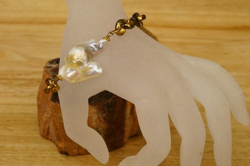Julio Designs Jewelry Sympathy Baroque Pearl Coin Bracelet 14KT Gold Plate Brass