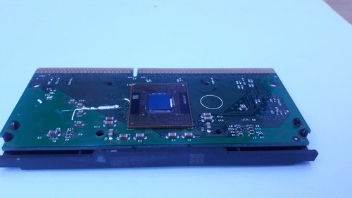 Intel® Pentium® III Processor 650 MHz, 256 KB Cache, 100 MHz FSB Slot 1 SL3XK - Bild 1 von 2