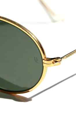 New Old Stock RAY BAN B&L SUNGLASSES Gold Oval W0976 Arista