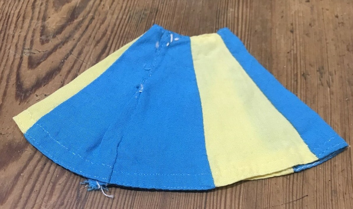 VINTAGE SINDY BLUE & YELLOW PANEL "FUN FASHION" SKIRT, 1973 2