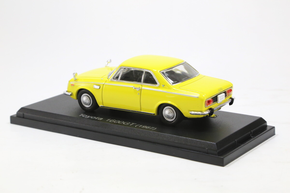 TOYOTA  1600GT(1967) ミニカー TOYOTA 1600GT (1967) 1/43 Scale Miniature Car Free Shipping