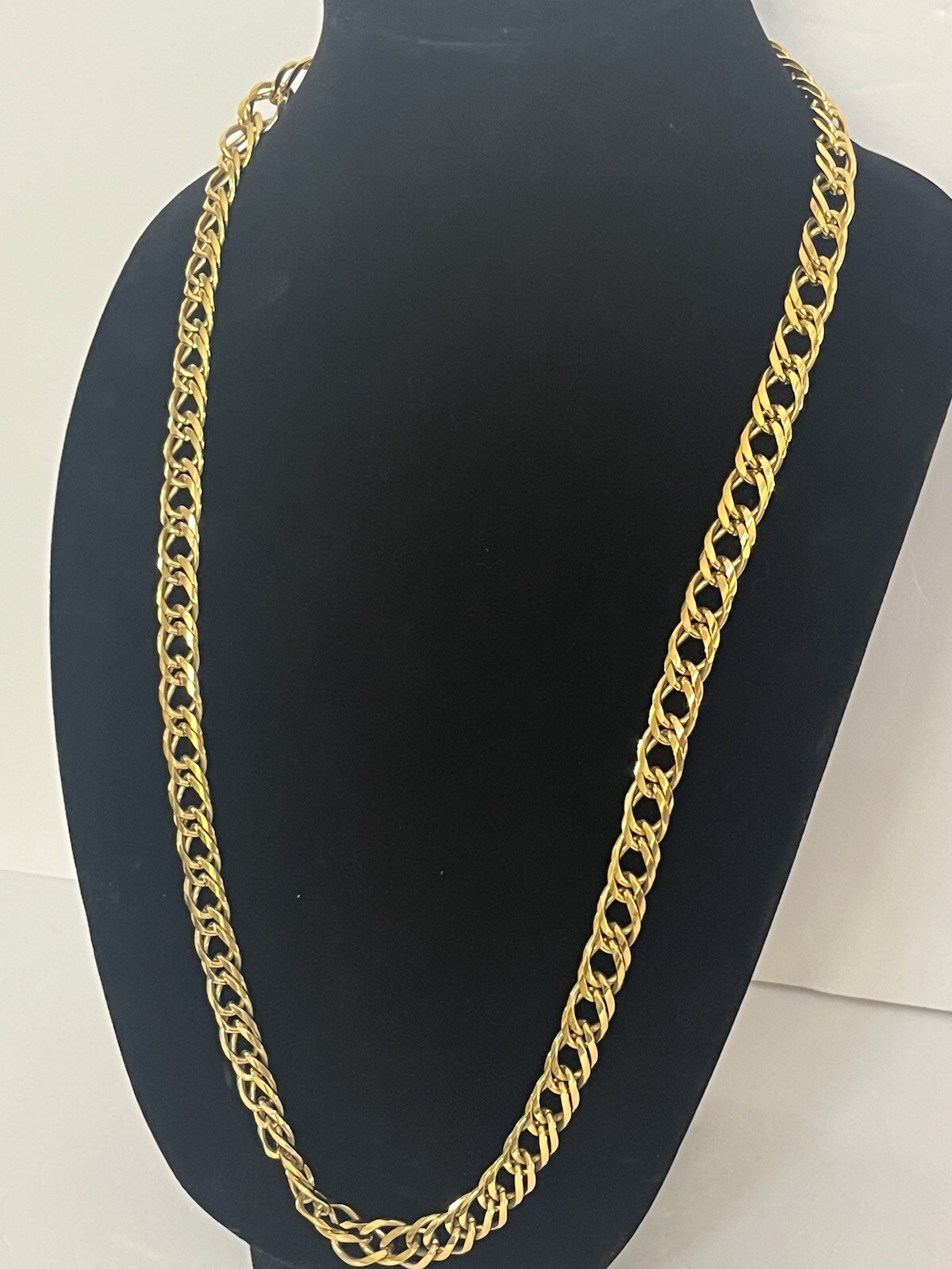 Interlocking Double Link Gold Tone Chain Necklace… - image 2