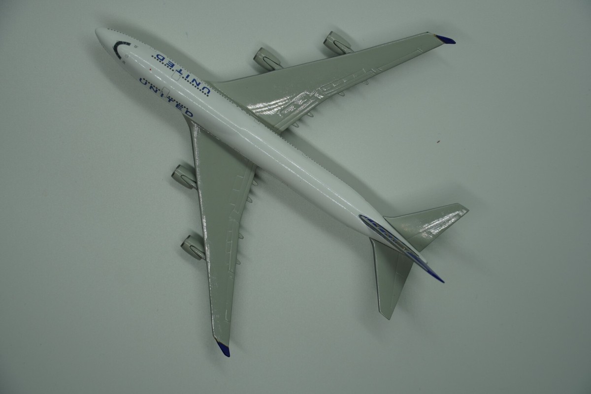 Herpa Wings 1:500 United Airlines Boeing 747-400 N128UA