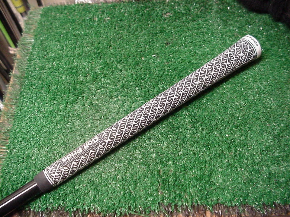 Brand New Titleist T200 Forged Pitching Wedge Tensei Red Av Graphite Stiff Flex - Image 3 of 4