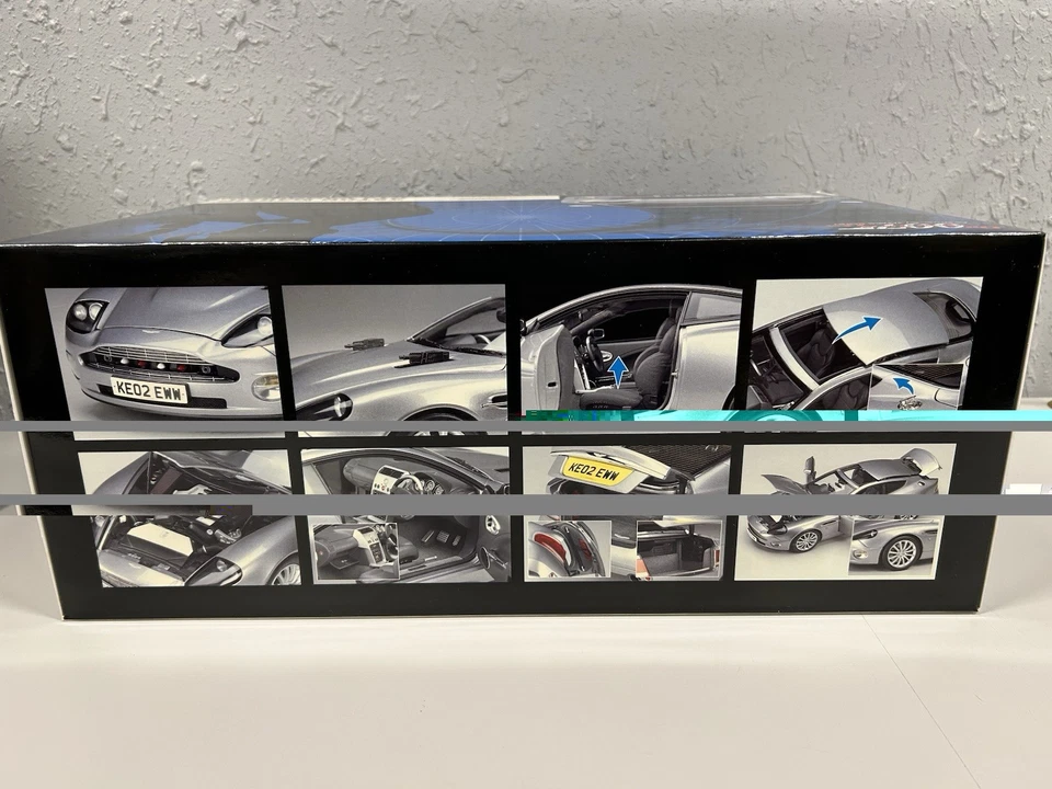 Kyosho Aston Martin V12 Vanquish James Bond 007 1:12 Scale Die Cast Car with Box - Image 4 of 4