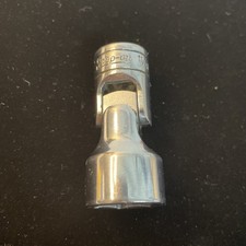 Snap on Tools USA FS22 3/8” Drive 6 Point 11/16” Shallow SWIVEL Chrome Socket