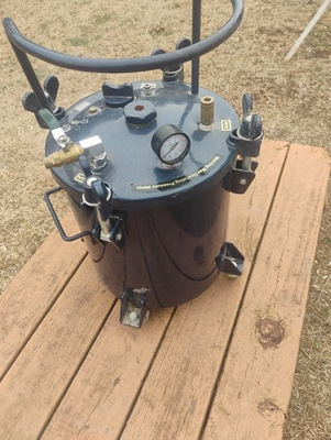 #ad #ad 8 Gallon PRESSURE FEED PAINT POT TANK SprayGun Air Agitator One Use $250.00
