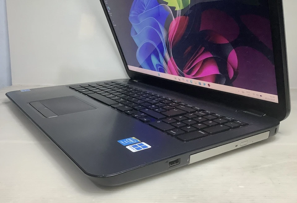 17.3”DELL Inspiron 5721,INTEL CORE i7@2.00GHz,16GB RAM,240GB SSD,WIN 11 PRO 25H2 - Image 3 of 4