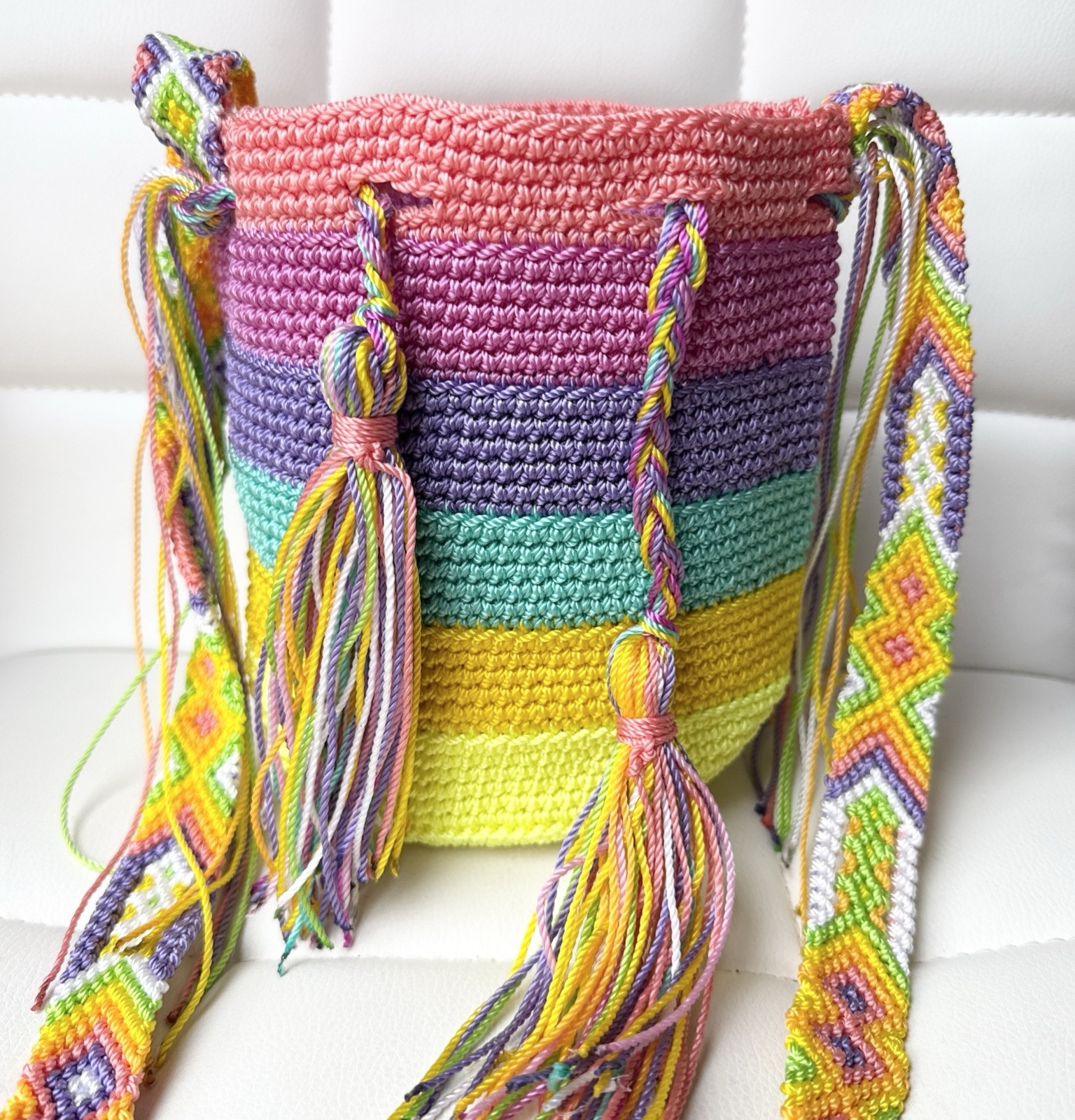 WAYUU Mochila Handmade Shoulder Bucket Bag Multicolor Colombian Medium Wayuu Bag Backpack Bucket Shoulder Colombian Green  main image 3