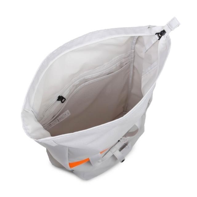 nike radiate club icon clash