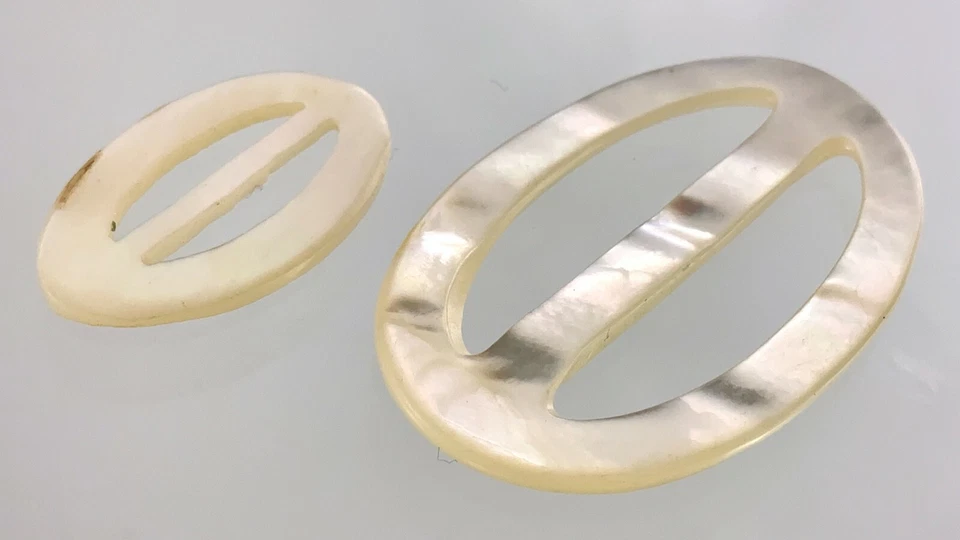 Carved MOP Mother-Of-Pearl Garment Button 1.75in Set Of 2 Oval Pattern 309B - Image 3 of 4