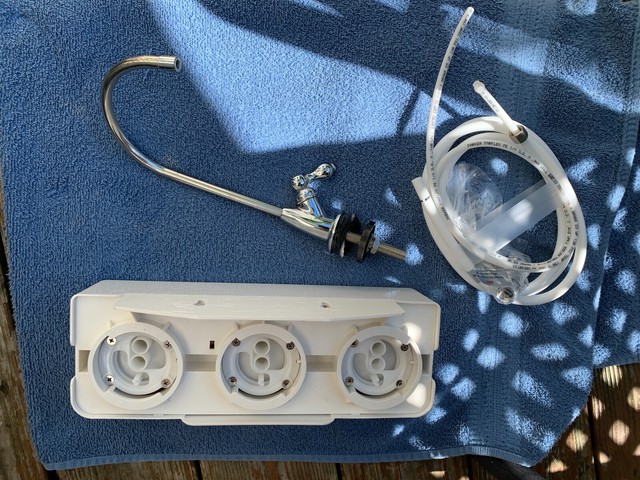 igloo maxcold 58l rolling cooler