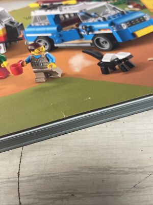 LEGO Creator 3-1 Caravan Family Holiday 31108 Instruction Manual