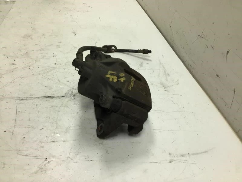 TOYOTA SIENNA 2004 2010 PINÇA DE FREIO DIANTEIRA ESQUERDA MOTORISTA FÁBRICA - Imagem 2 de 4