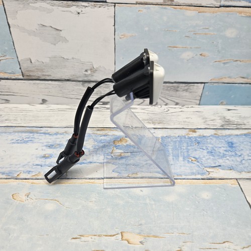 Getti idropulitrice Ford Focus Mk3/.5 con codice colore riscaldati Ford - Bianco Frozen.H8 - Foto 4 di 7