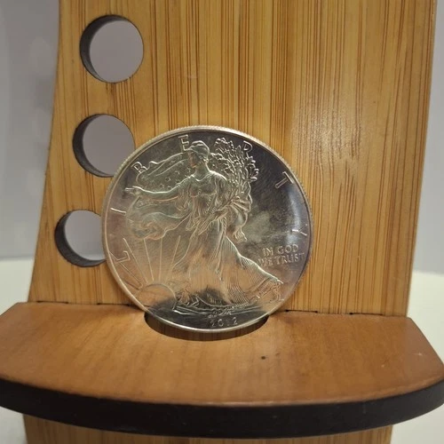 WALKING LIBERTY AMERICAN EAGLE 2012 DOLLAR COIN 1oz. .999 FINE SILVER $1 USA