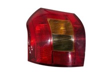 TOYOTA COROLLA Verso E12 Rücklicht hinten links 2.00 Diesel 2003 31009059