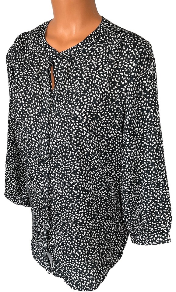 JACHS Girlfriend New York Ladies' Black& White Print 3/4 Sleeve Blouse