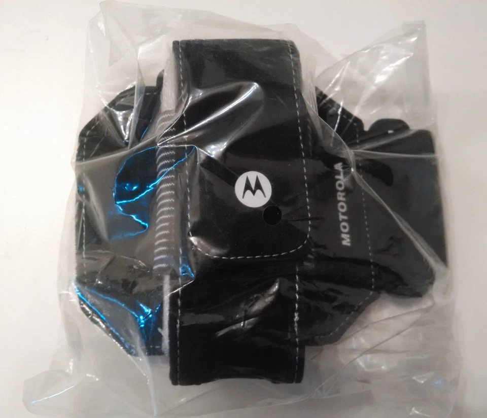 Motorola Sport Armband Jogging Workout Case (Model #SYN2099B) for Smartphones - Imagem 4 de 4