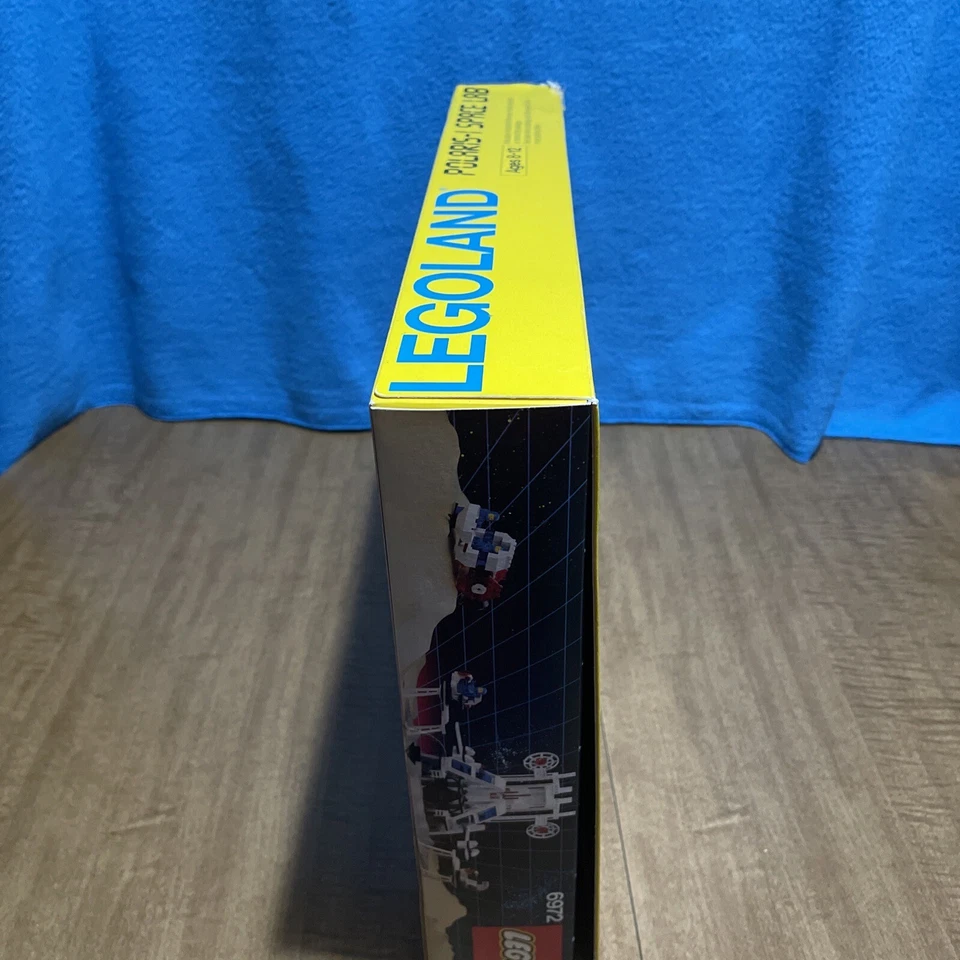 LEGO 6972 Polaris 1 Space Lab Legoland Classic Set NEW With Both Seals Intact - Image 3 of 4