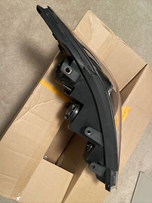 2017 Hyundai Elantra Left Driver Side Headlight Halogen OEM for  