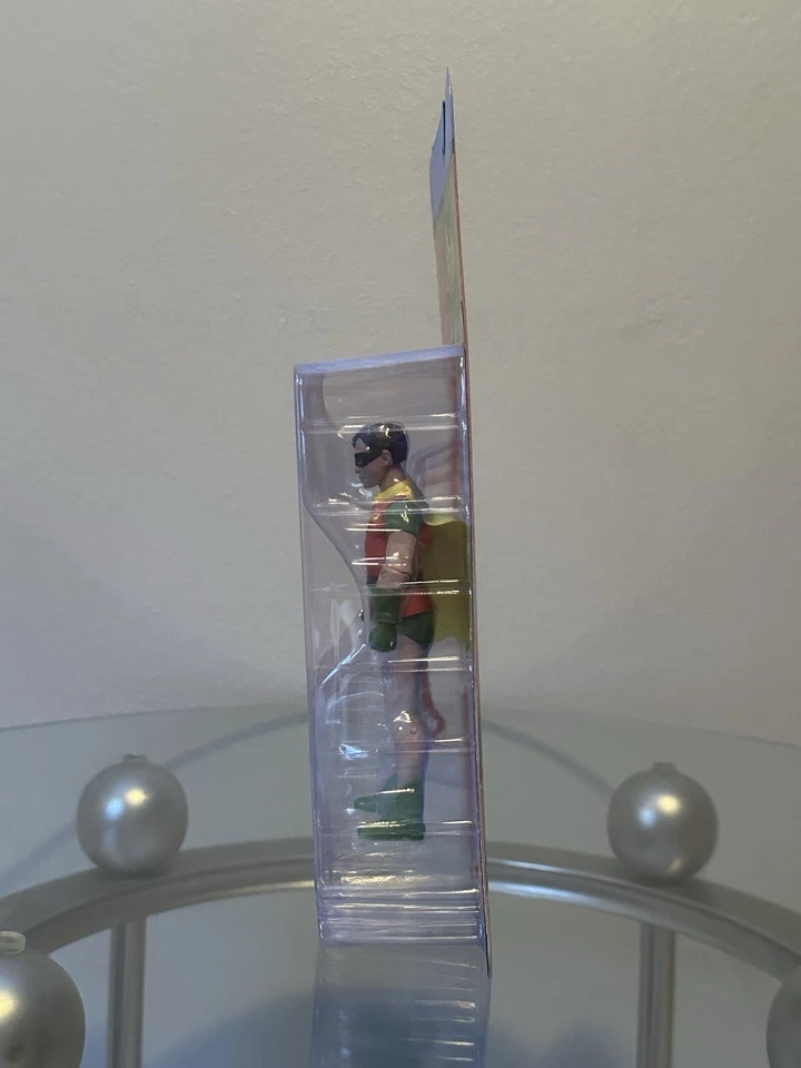 McFarlane DC Toys Batman Classic T.V. Figura de acción serie Robin Boy Wonder NUEVA Foto 4 de 4