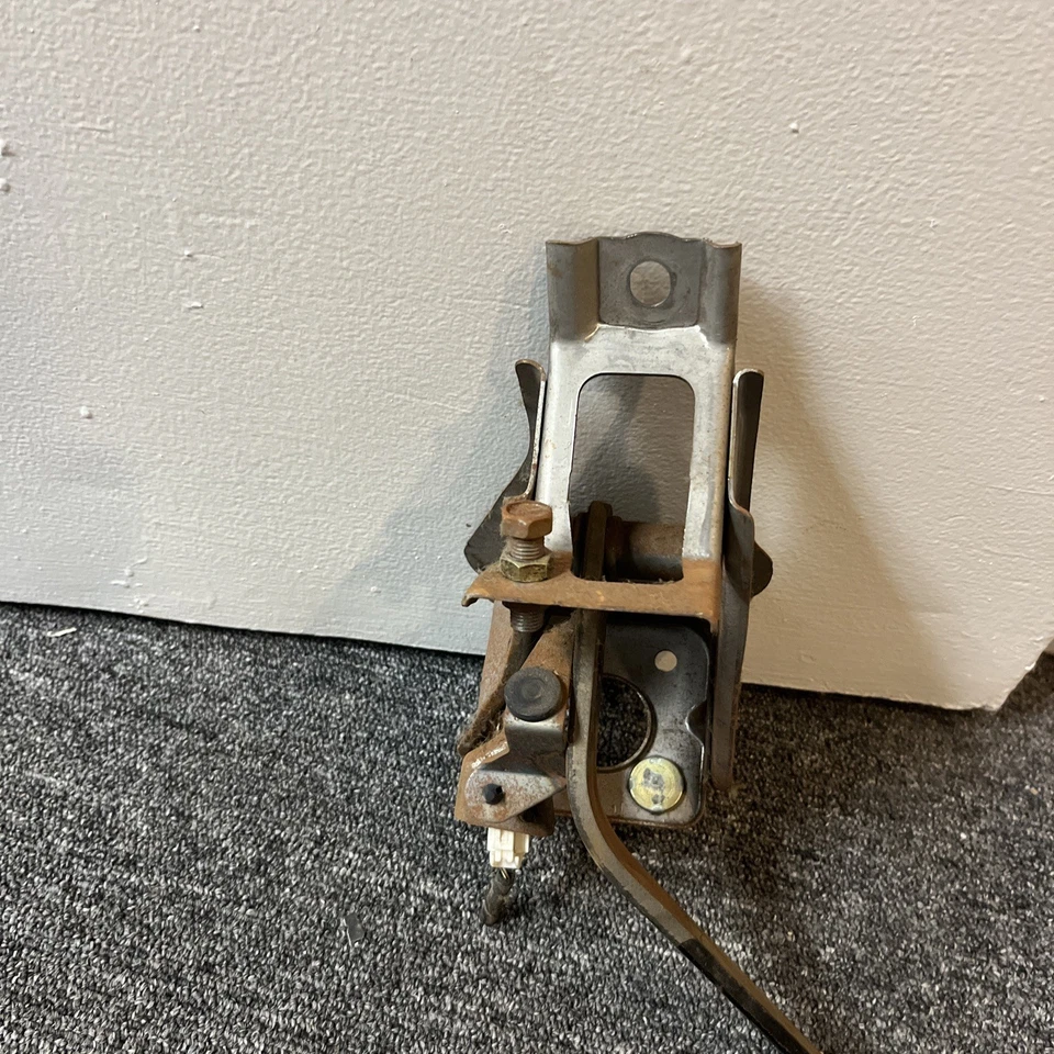 Conjunto de pedal de embrague Toyota Tacoma 4runner 95-04 transmisión manual 5 velocidades OEM Foto 2 de 4