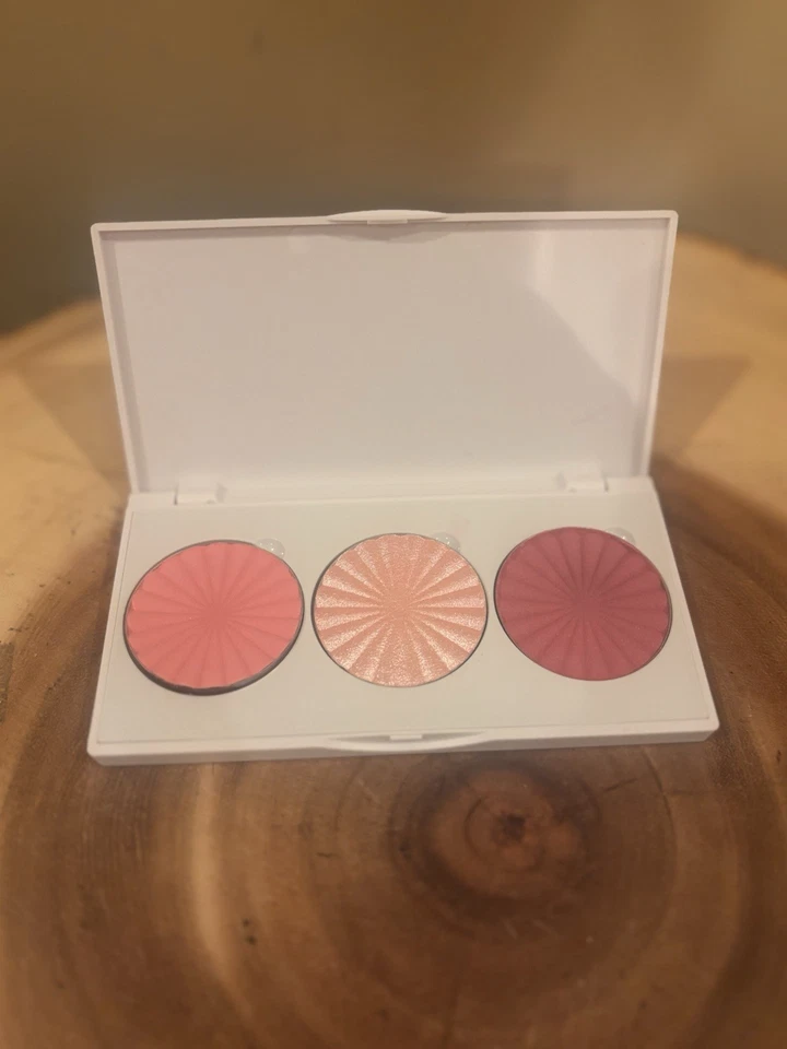 Ofra Cosmetics Midi палитра Blossom румяна хайлайтер влажный или сухой щеки набор - Изображение 3 из 3