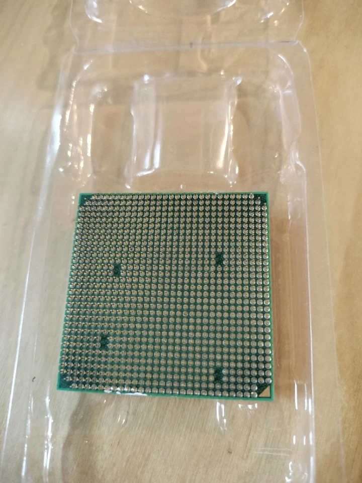 AMD Athlon 64 X2 4200+ EE WINDSOR 2.2GHz Dual-Core ADO4200IAA5CU Socket AM2 - Image 3 of 4