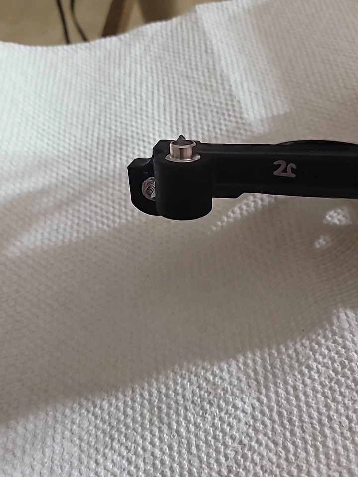 Mazda ZZD2-10-190. Retenedor de sello principal trasero. artículo caja abierta nuevo.  MAZDA 6 3,0 L Foto 4 de 4