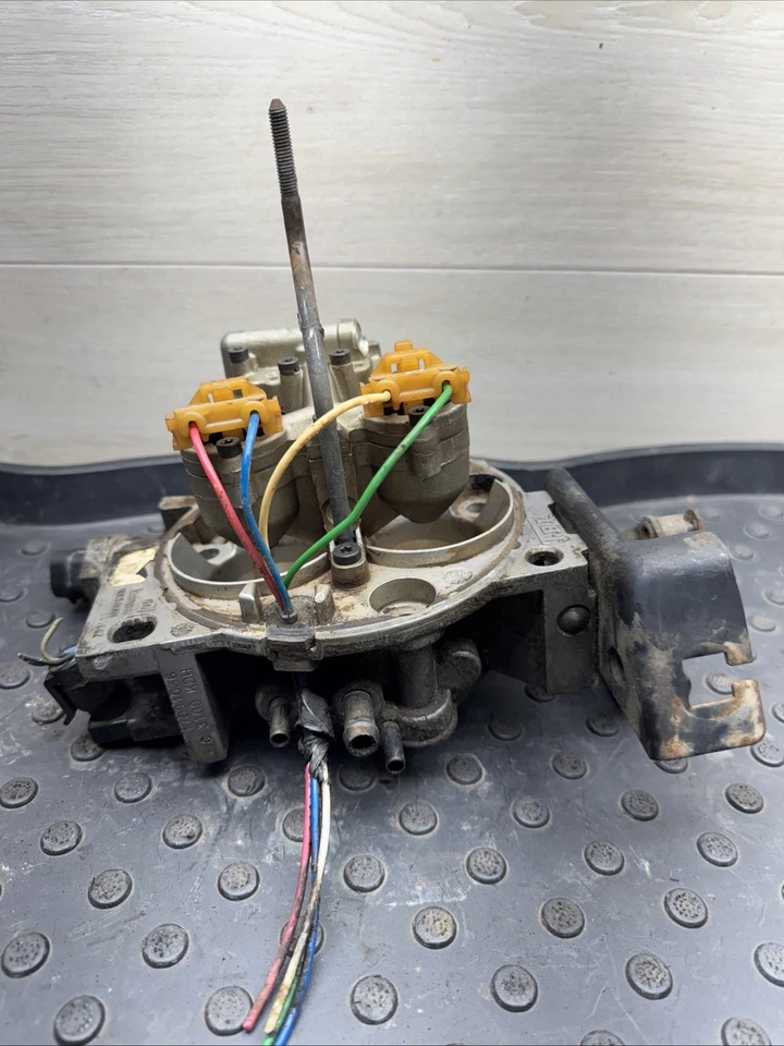 Carrocería del acelerador Chevrolet GMC S10 Sonoma 4.3 V6 TBI 17091036 inyectores Foto 2 de 4