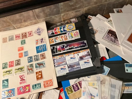 STAMPS GLORY BOX -WORLDWIDE & gb much mint material commemorative & difinitive - Picture 9 of 23