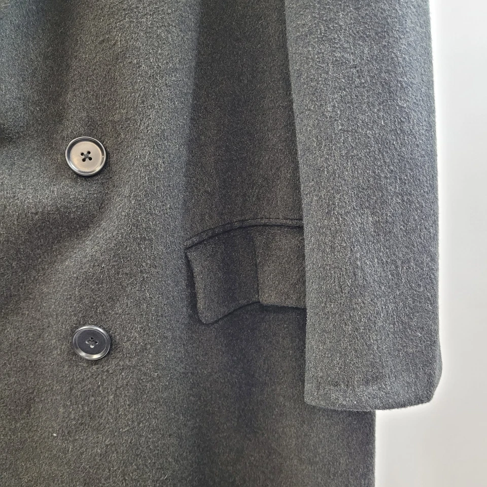 Mens Custom Made Coat made from Loro Piana 100% Cashmere fabric Size M / L  - Image 4 of 4