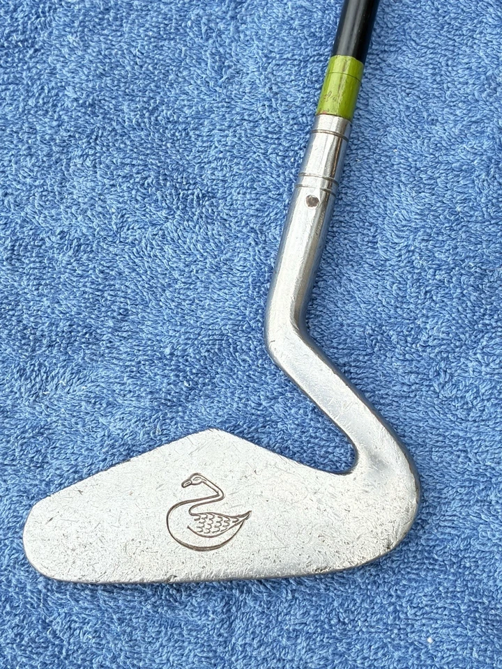 WILSON, SWAN NEK, PUTTER & CHIPPER, VINTAGE GOLF CLUBS.............60 % OFF SALE - Image 2 of 4