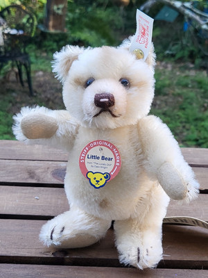Steiff German Little Bear The Lonely Doll 1996 LE 2500 pieces from Germany