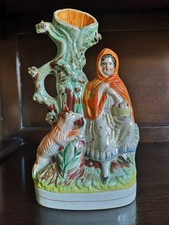 Antike Staffordshire Keramik Überlauf Vase - Rotkäppchen