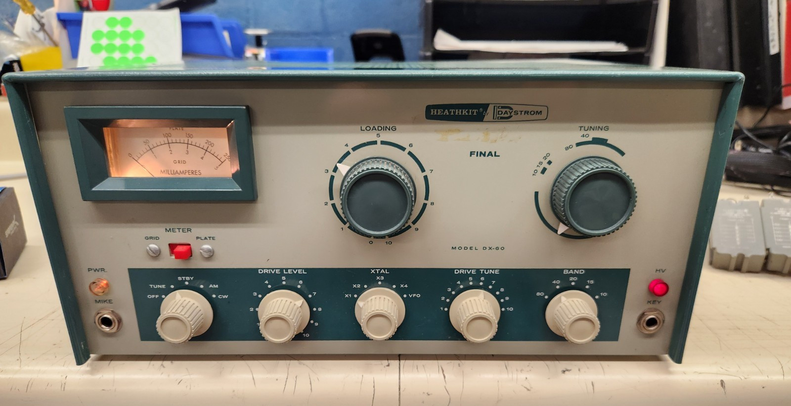 VINTAGE HEATHKIT AM/CW HAM RADIO TRANSMITTER MODEL DX-60. Available Now for $164.00