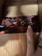 ULINE S-10477 1⁄2"x3/4" Sandpaper seal 1000/Box ( Open )