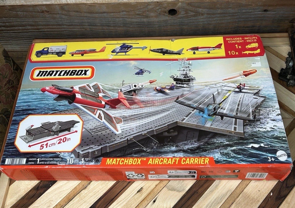 MATCHBOX Aircraft Carrier Playset 10 Planes Sky Busters Set Truck