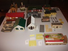 Lot of Vintage Buildings for Model Train Sets - Piko, Bachmann, Tyco, Plasticvi